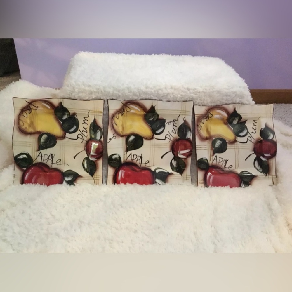 Square Apple Pear Plum Fruit Plates (3)